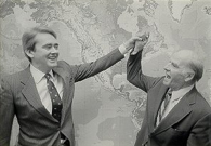 Gaylord Nelson (right) with EPA Administrator William Riley (Earth Day 1990)